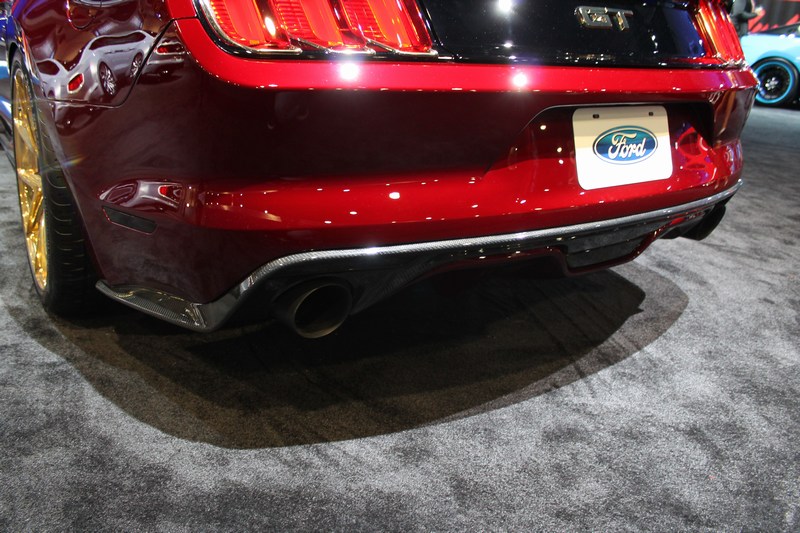 RW-Carbon-SEMA-Show-2014 (15)