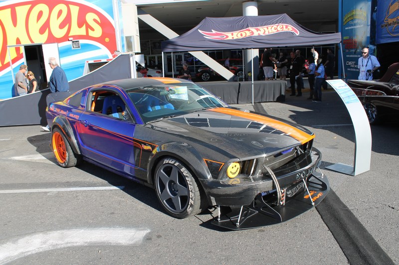 RW-Carbon-SEMA-Show-2014 (2)